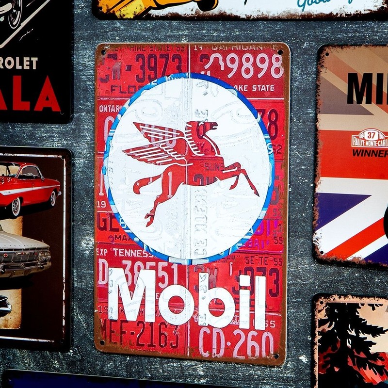 Mobil Pegasus Metal Wall Accent