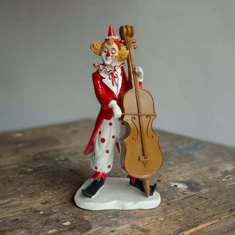 Bass Clown Showpiece