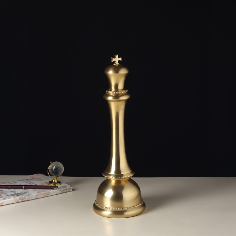 Kingswell Regal Showpiece
