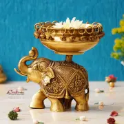 Showpieces category