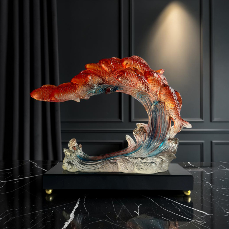 Wave Crest Showpiece - Red