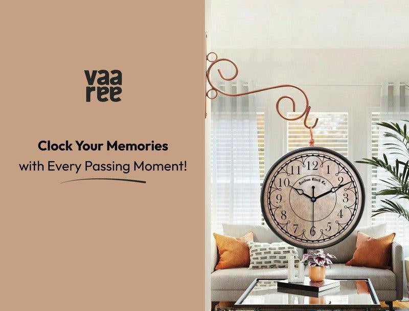 20+ Wall Clock Decoration Ideas For Bedroom, Living Room & Kitchen