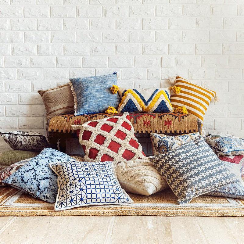 How To Redecorate Your House With Cushions?