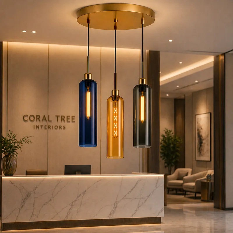 Coloured glass three-light ceiling lamp with a warm metallic round ceiling plate