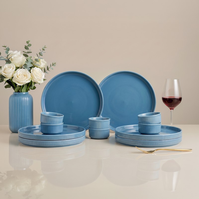 Hartwell Porcelain Dinner Set (Blue) - 12 Piece Set