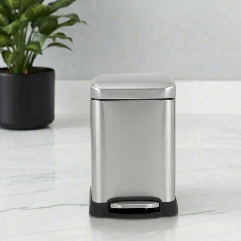 Harmony Home Metal Dustbin (Silver) - 6 L